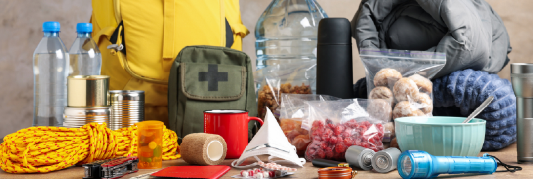 curso-atencion-sanitaria-catastrofes.jpg Utensilios sanitarios par atender una emergencia con múltiples víctimas
